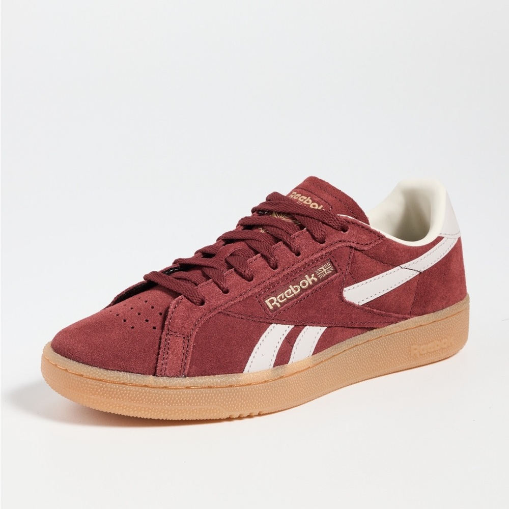 NIB Reebok Club C Grounds Unisex Sneakers in Maroon